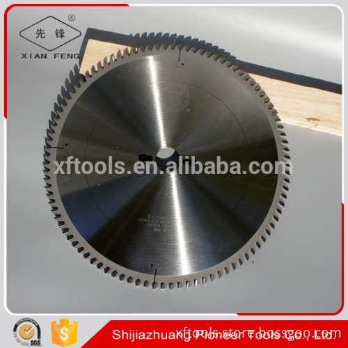 Alibaba supplier fine cutting tct disc saw blade for melamine cutting